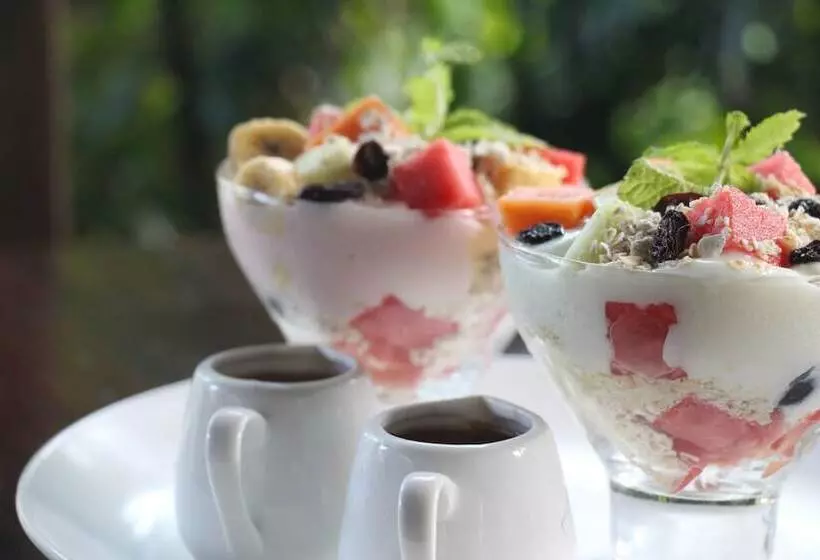 Hotel Parigata Resorts And Spa