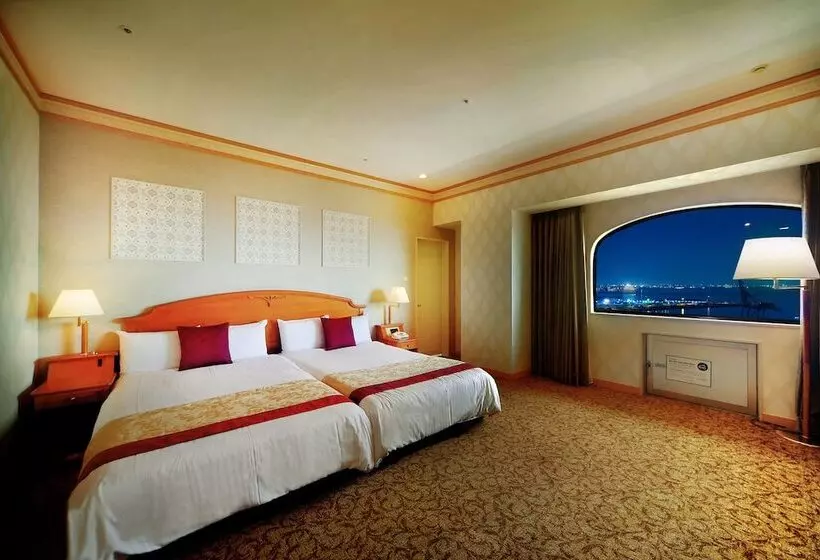 Отель Plaza Kobe