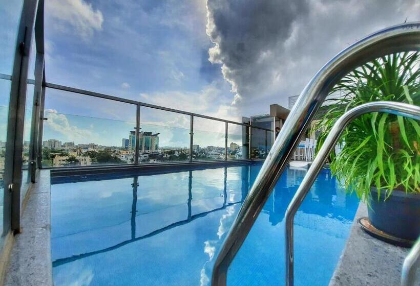 فندق Quality Inn Sabari