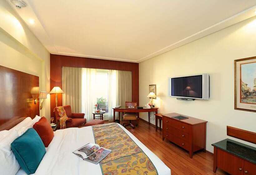 Hotel The Lalit Mumbai