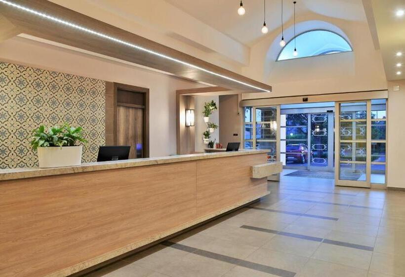 בית מלון כפרי Town Lodge Menlo Park