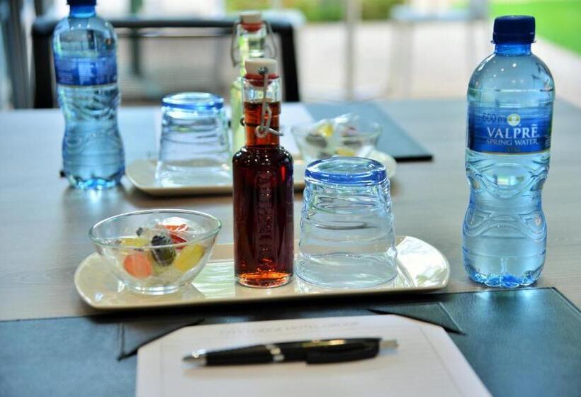 בית מלון כפרי Town Lodge Menlo Park