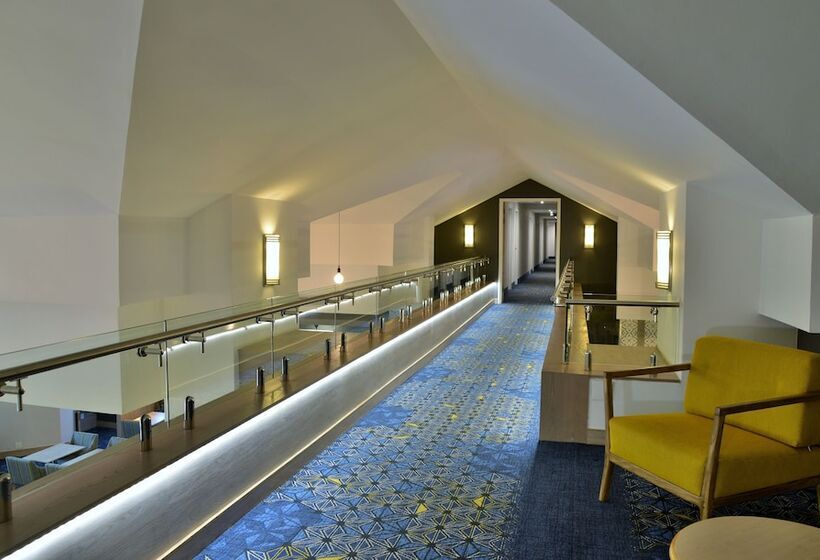 בית מלון כפרי Town Lodge Menlo Park