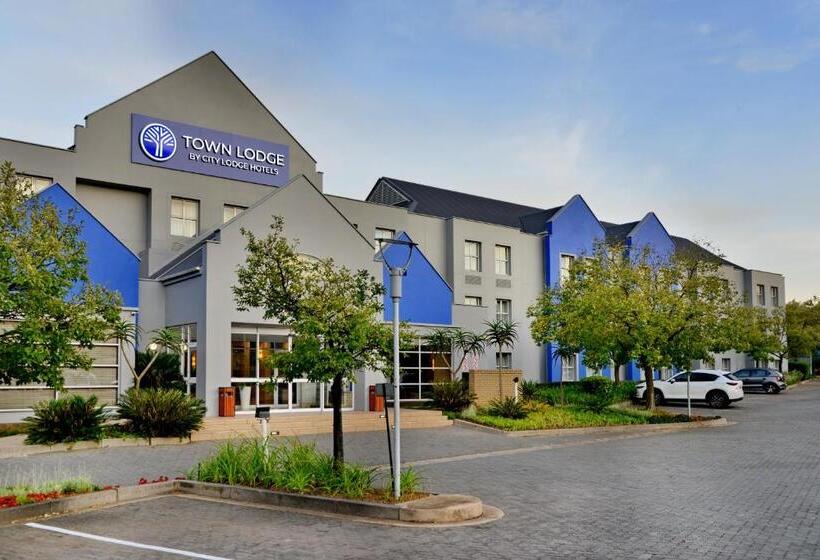 Отель Town Lodge Waterfall, Midrand