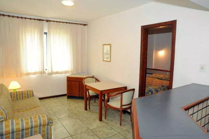 酒店 Travel Inn Pituba Flat