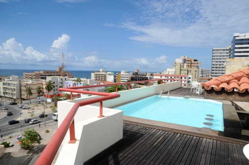 ホテル Travel Inn Pituba Flat