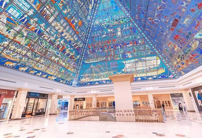 Mövenpick Hotel & Apartments Bur Dubai