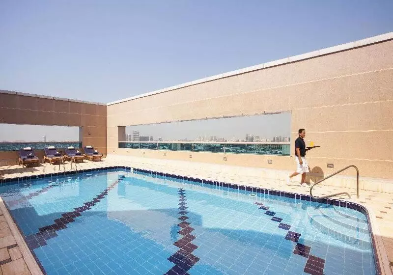 Mövenpick Hotel & Apartments Bur Dubai