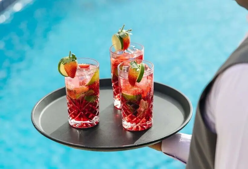 Mövenpick Hotel & Apartments Bur Dubai