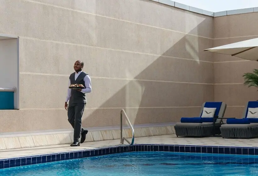 Mövenpick Hotel & Apartments Bur Dubai