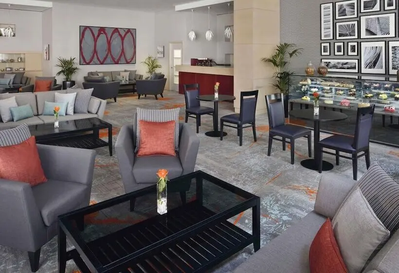 Mövenpick Hotel & Apartments Bur Dubai
