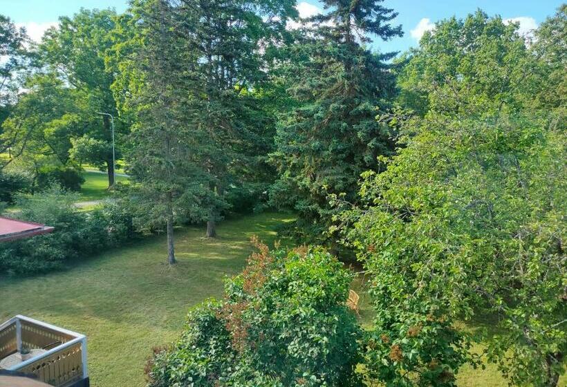 هتل Villa Katariina