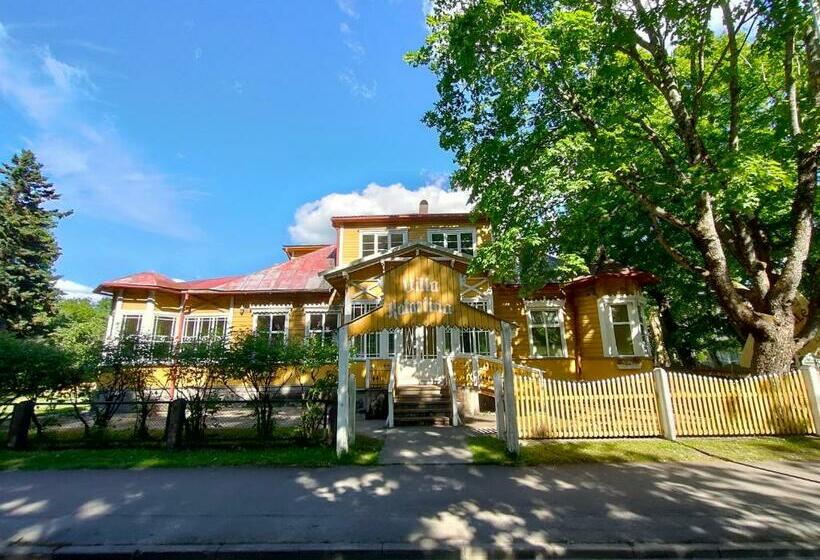 هتل Villa Katariina