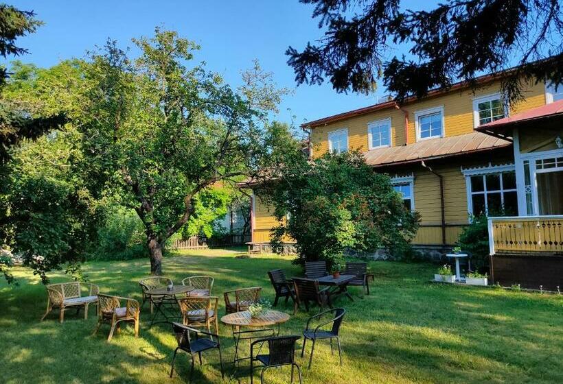 هتل Villa Katariina