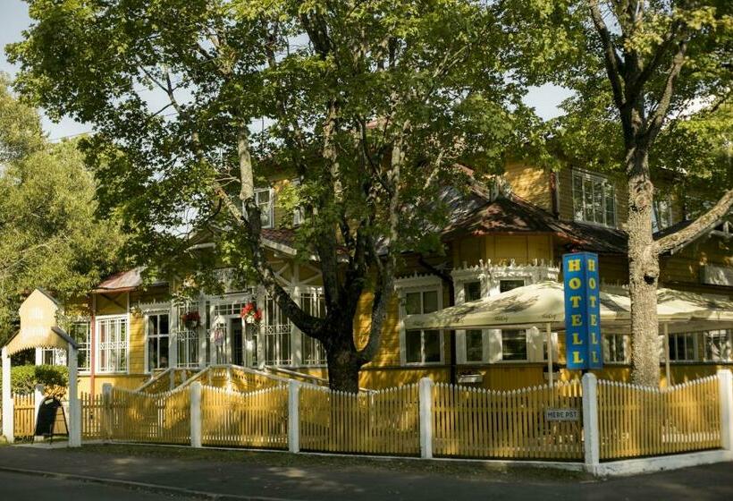 هتل Villa Katariina