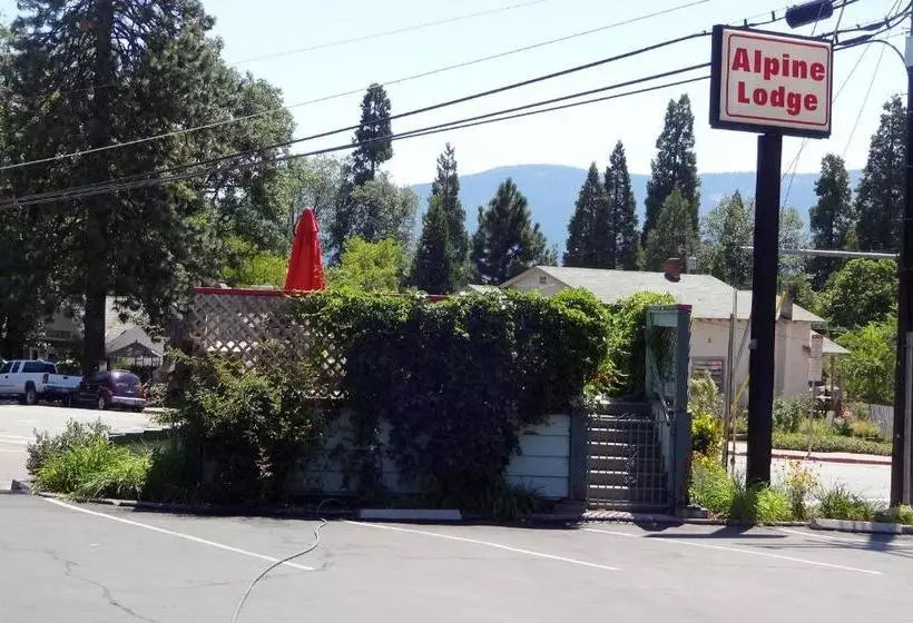 Motelli Alpine Lodge