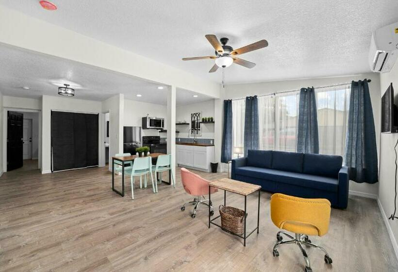 호스텔 Travel Inn Of Titusville