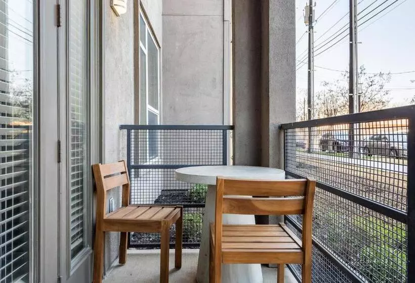 Kasa Love Fieldmedical District Dallas