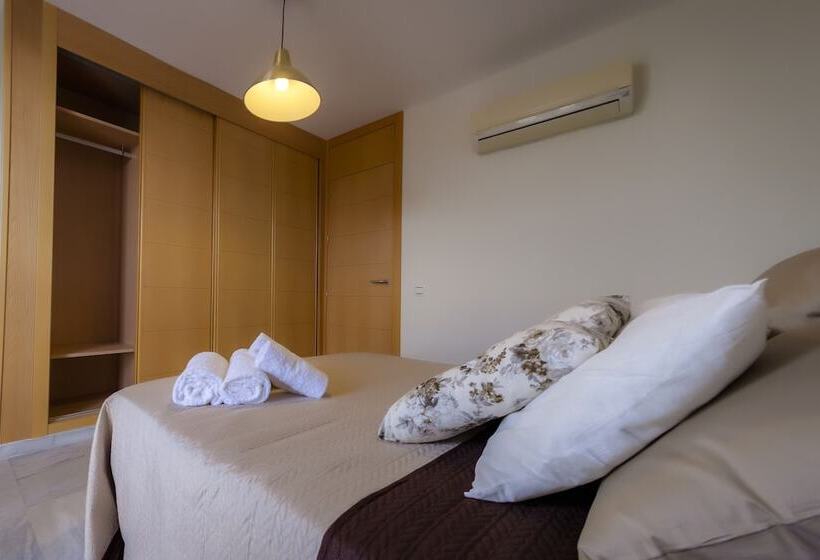 Apartamentos Puerto Almerimar