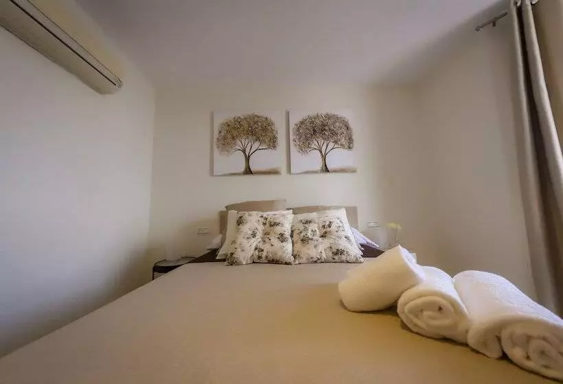 Apartamentos Puerto Almerimar