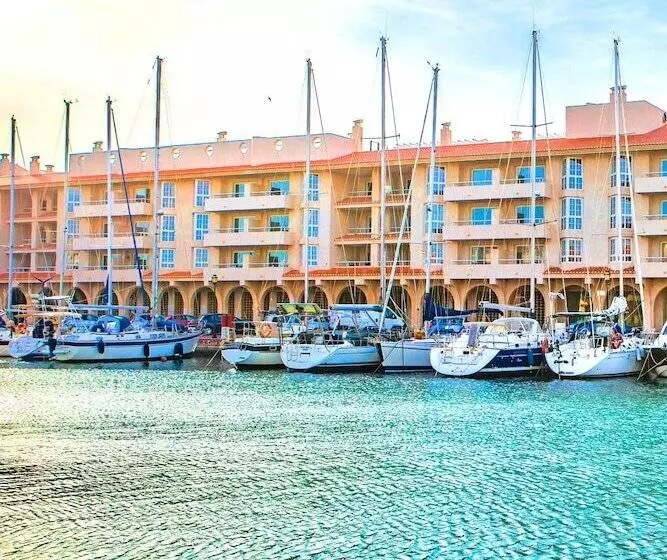 Apartamentos Puerto Almerimar