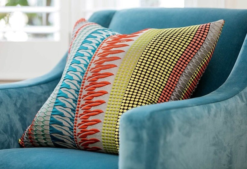 Classic Contemporary