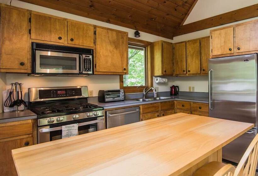 Cottage In The Woods