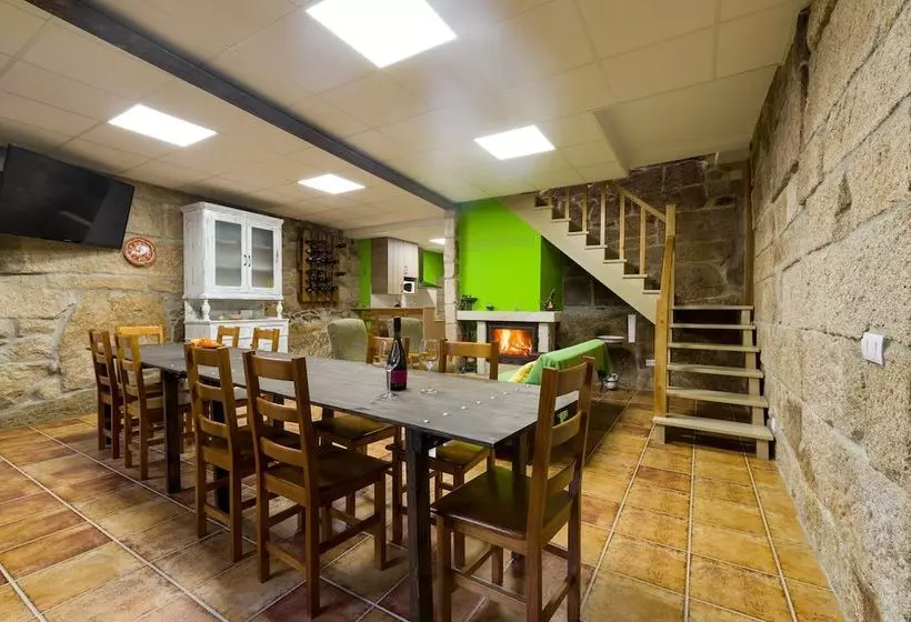 Fidalsa Gran Casiña Rural Queimada