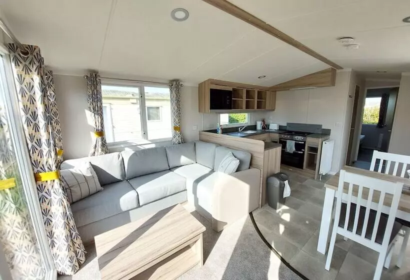 ホテル Dainville Caravan Park