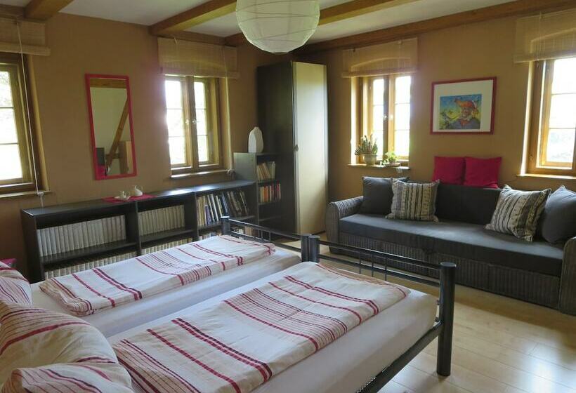 فندق In Der Alten Weinstube