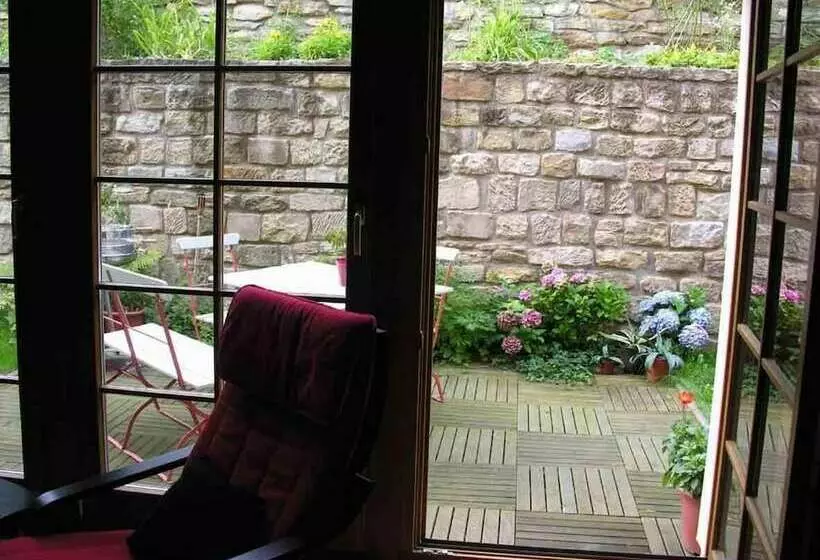 Hotelli In Der Alten Weinstube