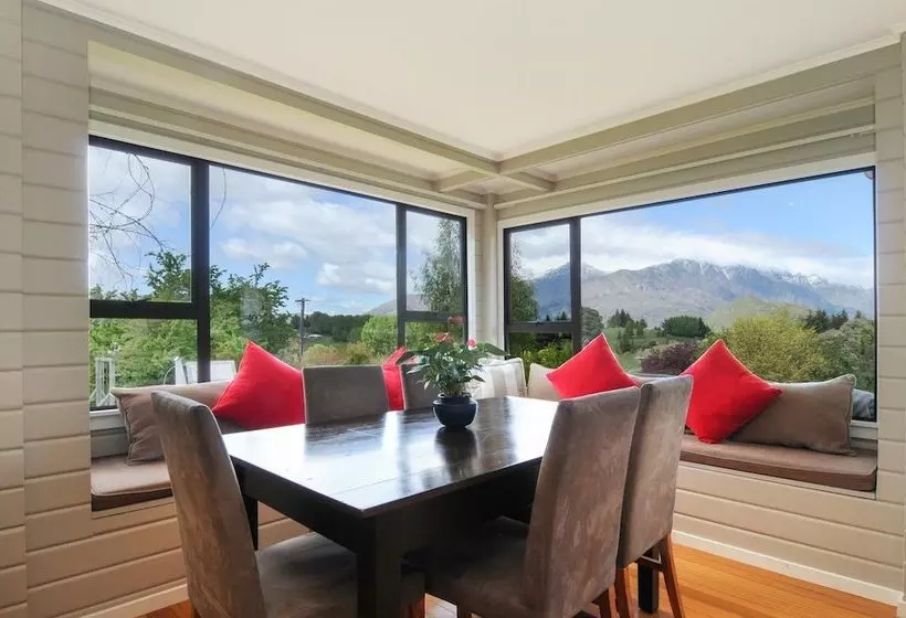 Hotelli Mountain View Lodge