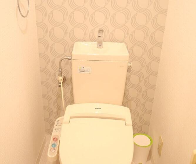 בית מלון כפרי N.33 Hakata Sta. East