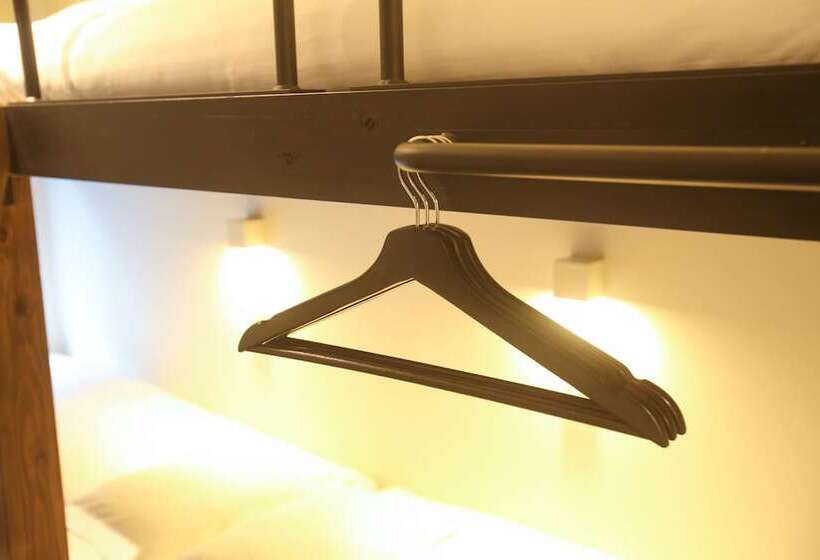 בית מלון כפרי N.33 Hakata Sta. East