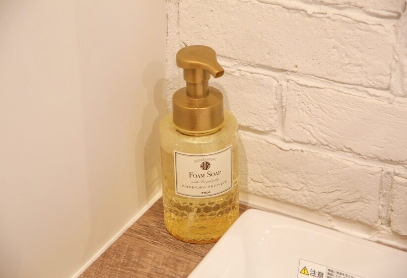 בית מלון כפרי N.33 Hakata Sta. East