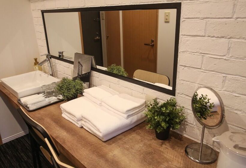 בית מלון כפרי N.33 Hakata Sta. East