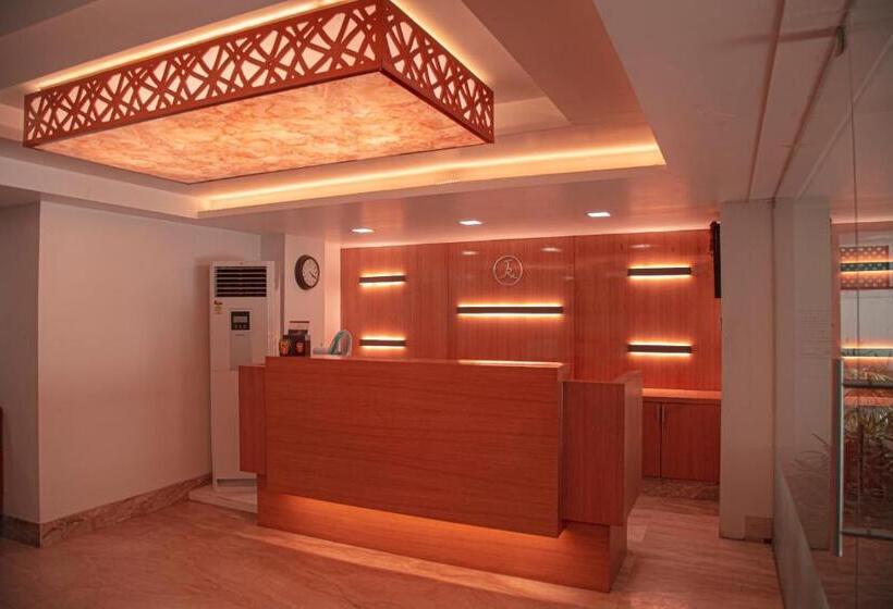 בית מלון כפרי Park Avenue Suites