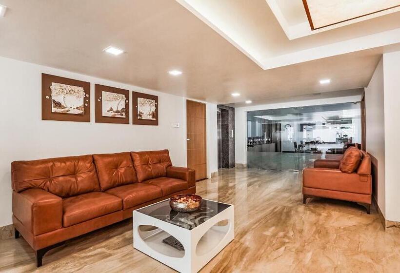 בית מלון כפרי Park Avenue Suites