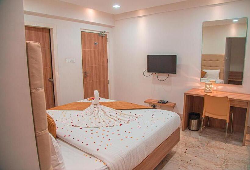 בית מלון כפרי Park Avenue Suites