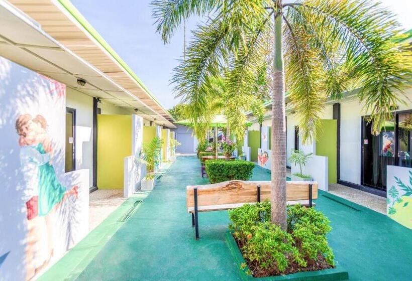 هتل Rawai Studios Resort By Oyo Rooms