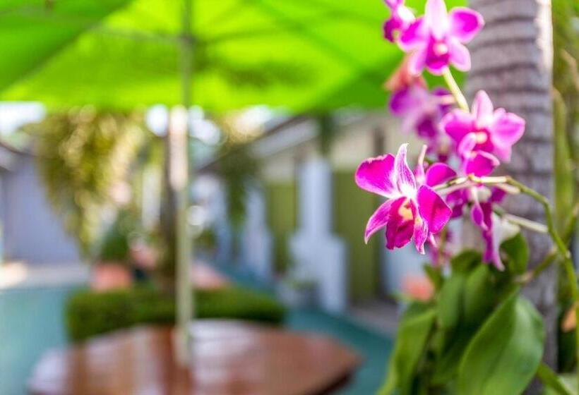 هتل Rawai Studios Resort By Oyo Rooms