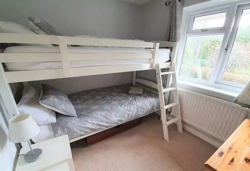 Ladywell Croyde 6 Bedrooms, Sleeps 12, Hot Tub