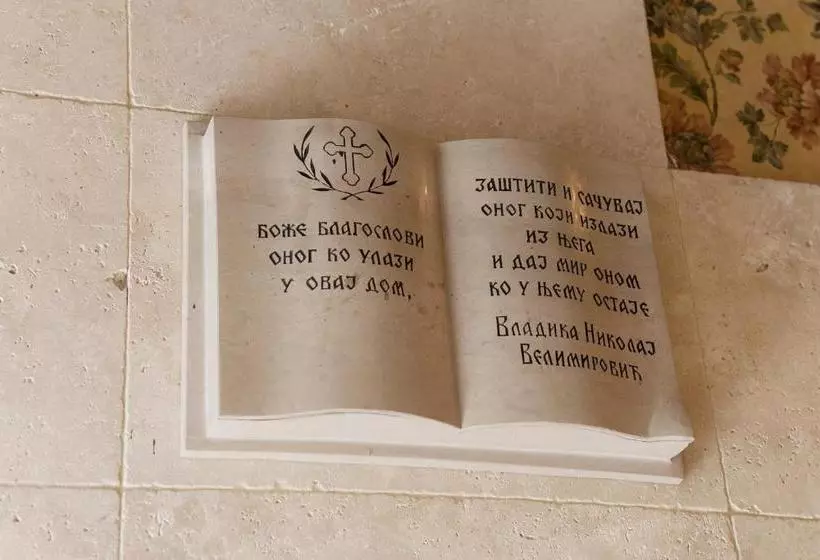 پانسیون Palace Lukovic