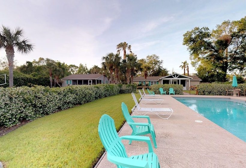 Seaturtle Cottage By Hodnett Cooper