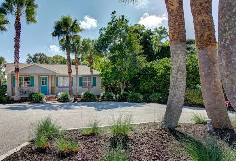 Seaturtle Cottage By Hodnett Cooper