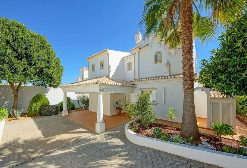 Villa Adele