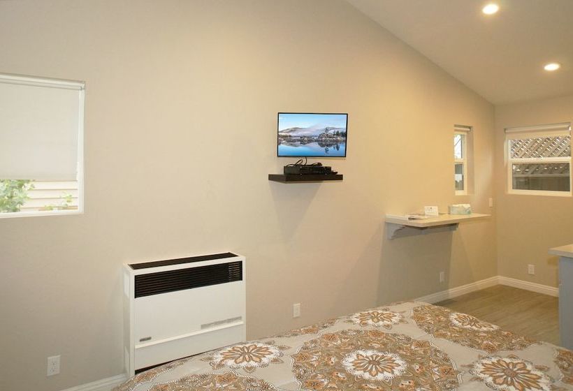 Big Bear 4 Seasons Lodge