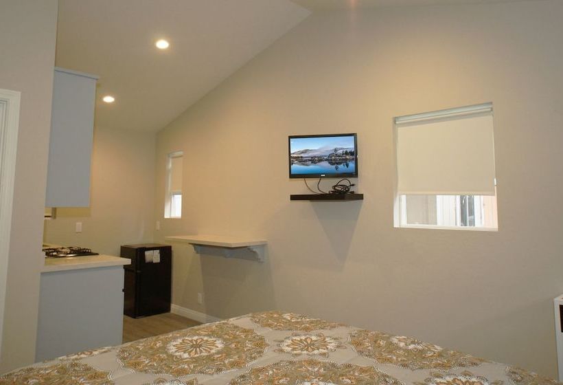 Big Bear 4 Seasons Lodge