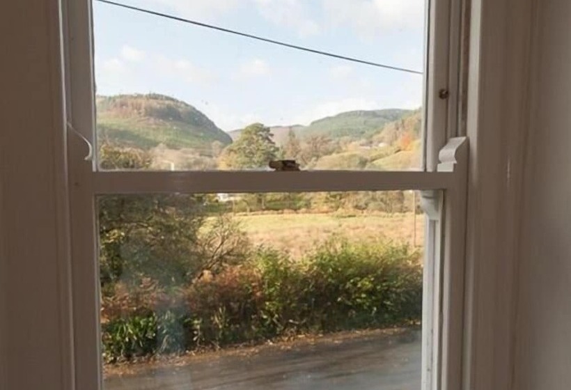 Bronfelin & Troedyrhiw Holiday Cottages