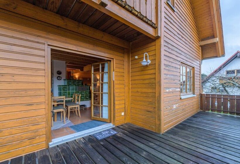 Holzhaus Oberbrändi